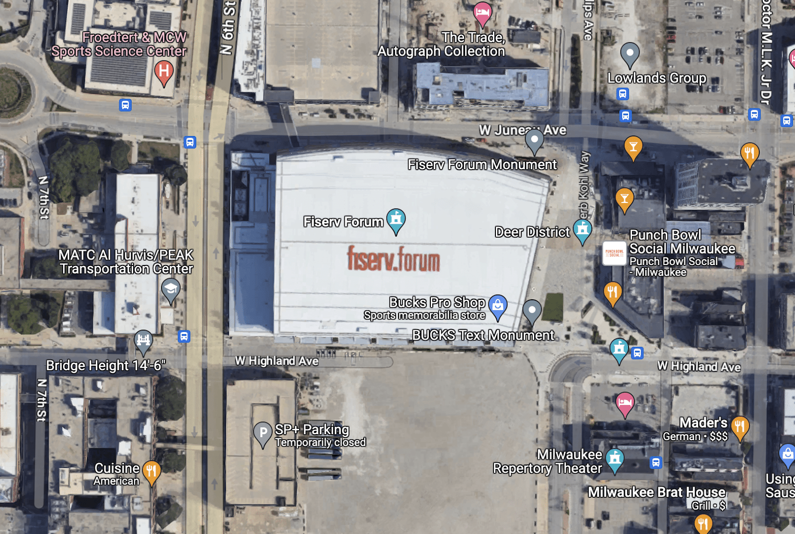 Fiserv Forum Parking Tips in Milwaukee [FREE 2025 GUIDE]